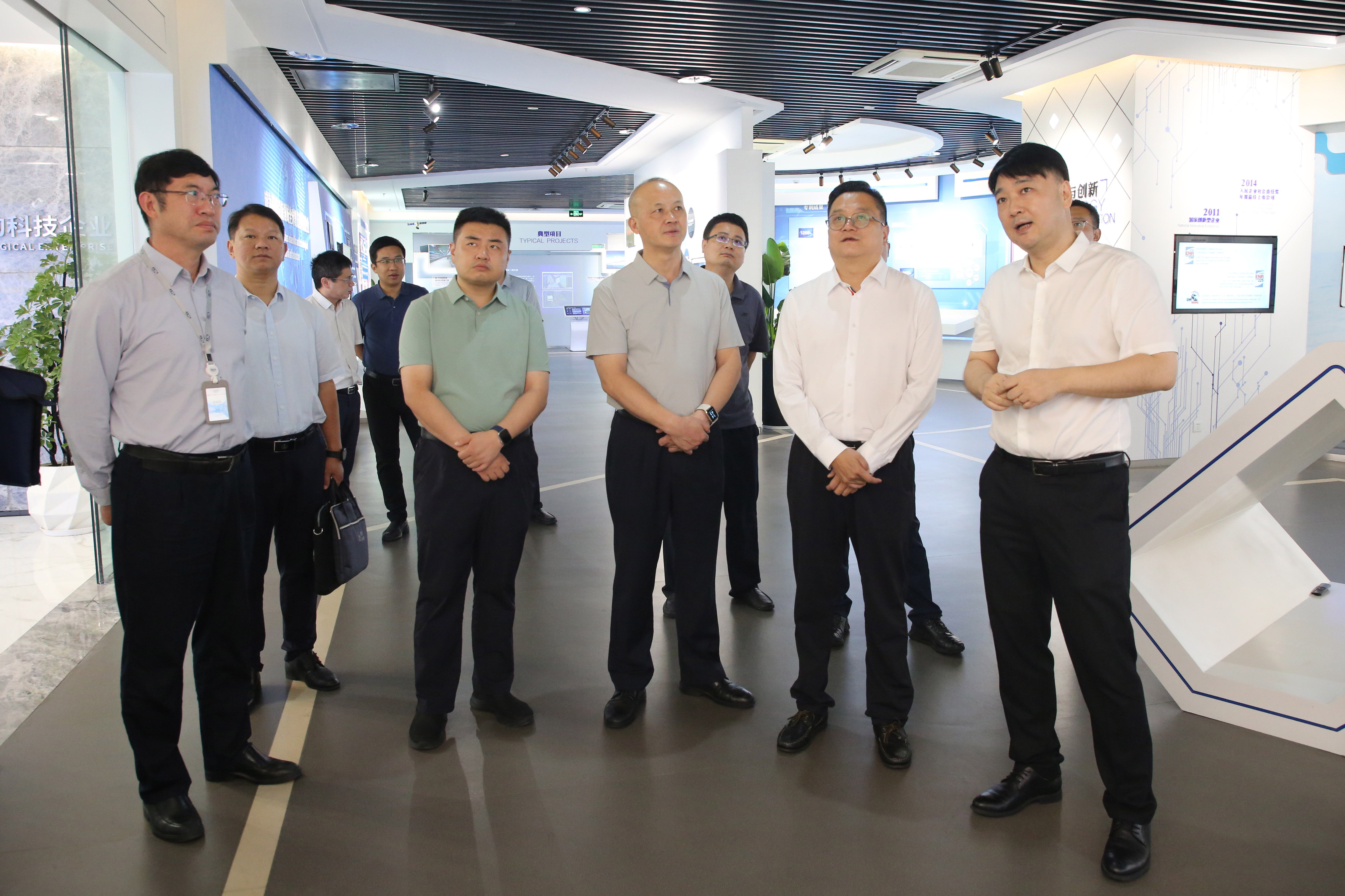 1757577624327489BcGz.jpg 1.jpg