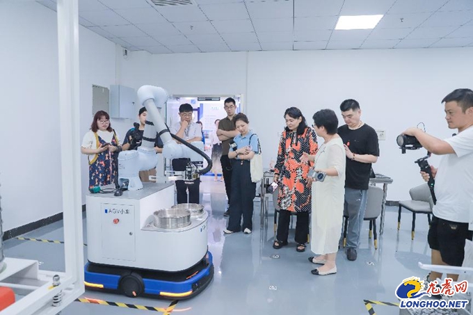 进企业看质量｜388vip太阳集团官网集团：用科技为交通基础设施披上“质量铠甲”